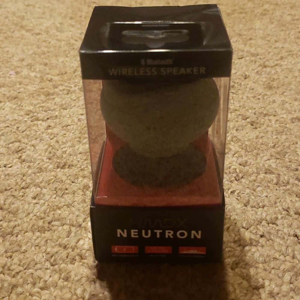 HMDX Neutron Wireless Speaker New in box
